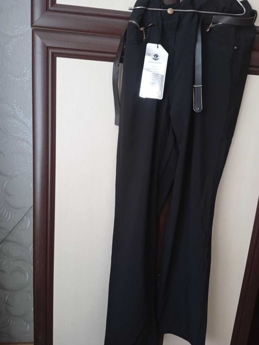 Продам брючки новые легкие