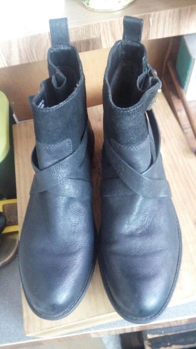 Женские демисизонные CLARKS.