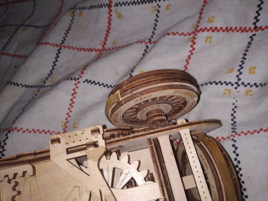 ugears машина спорткар пошкоджена хлам