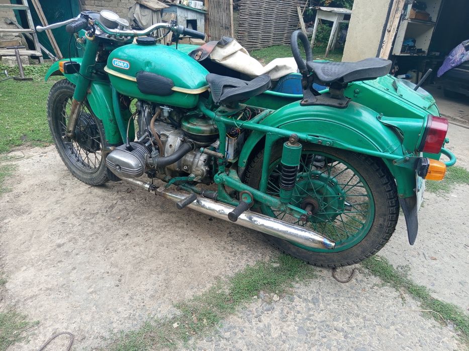 Мотоцикл Урал 12вольт.