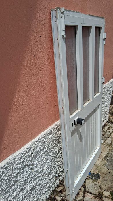 Porta de aluminio 151x80
