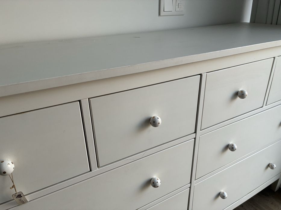 Cómoda Hemnes Ikea c/ puxadores Zara Home