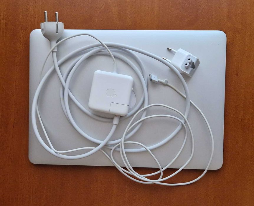 Laptop MacbookAir Apple 13'