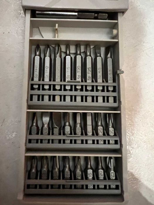 Bosch 24-Piece Bit Set431470565969766401