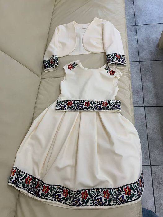 Вишите плаття для дівчинки 7-9 років