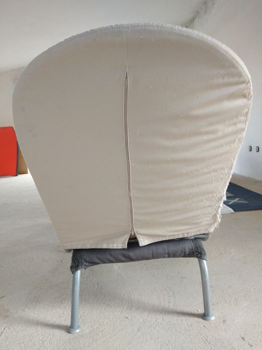 Poltrona ikea com descansa pés