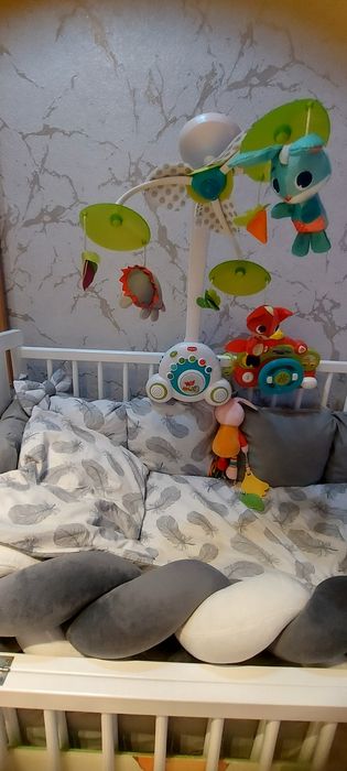 Мобіль в кроватку