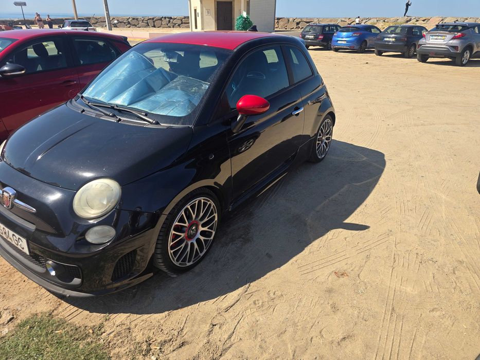Carro bonito e citadino