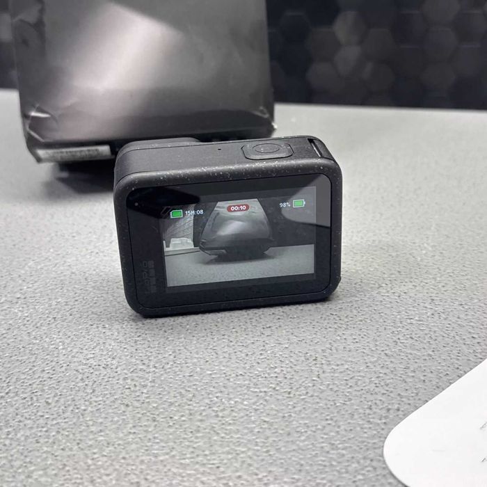 Gopro 12 Hero Black + caixa carregadora + 2 baterias extra