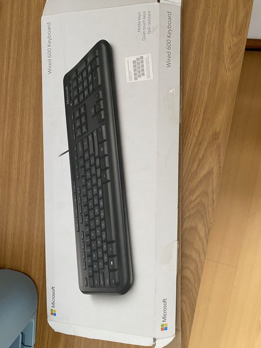 Microsoft Keyboard64737752696194120