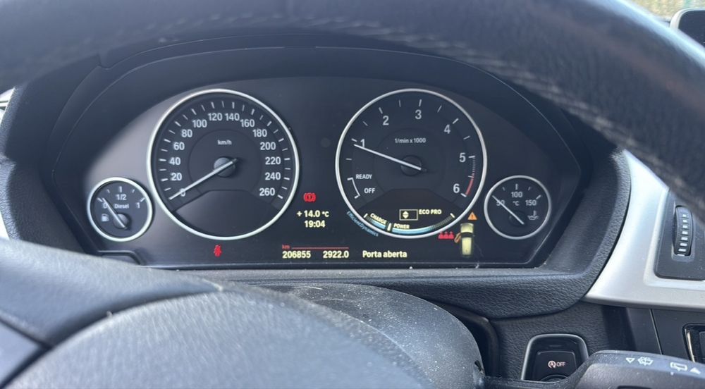 Bmw 320d carrinha F31  2.0d 2014 ler anuncio