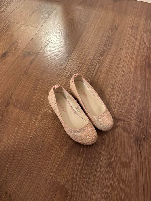 Туфлі святкові на дівчинку, р. 28-29