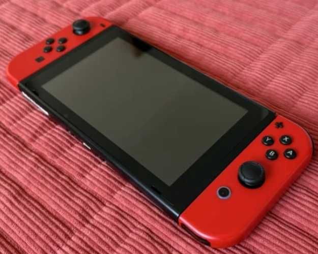 Nintendo Switch V1 ( unpatched ) - Mint condition