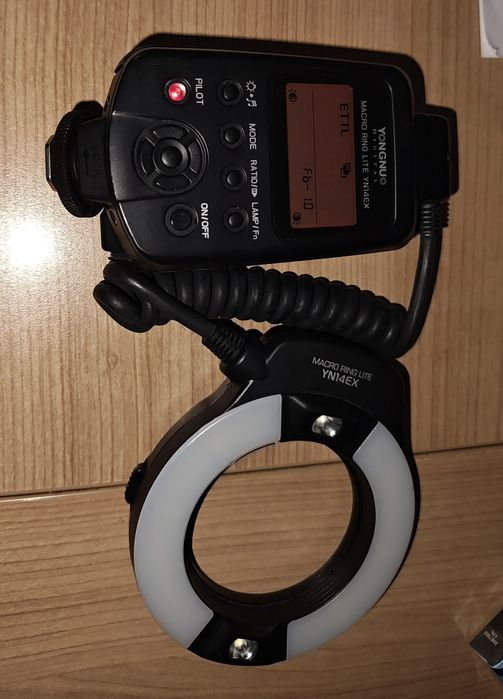 Lampa pierścieniowa Macro Yongnuo YN14EX do Canona Stan Bardzo Dobry