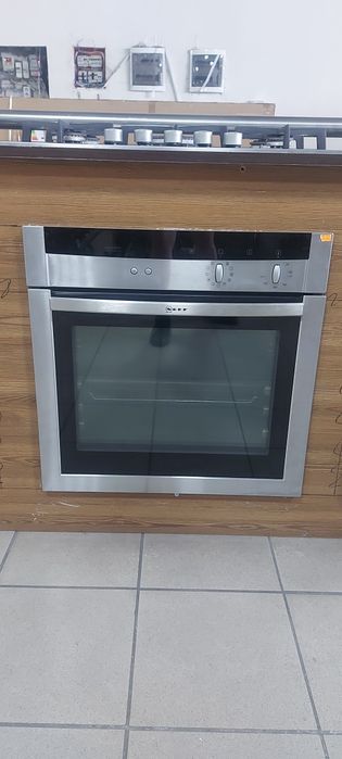 Духова піч Neff SF25M854EU