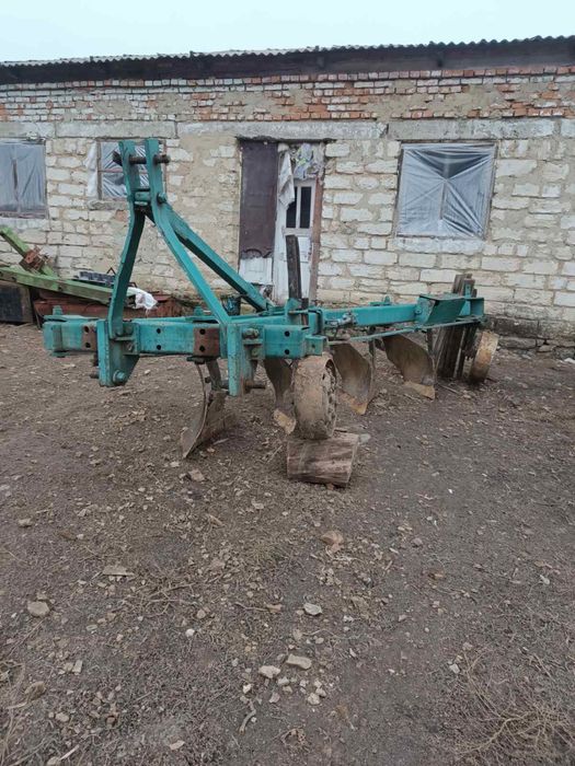Одеський плуг з високими стійками