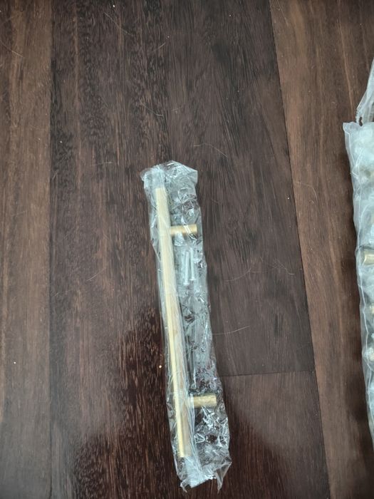 Vendo puxadores armários de inox  dourados novos