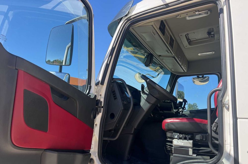 Volvo FMX460 8x4 2021р Самоскид тристороннім розвантаженням