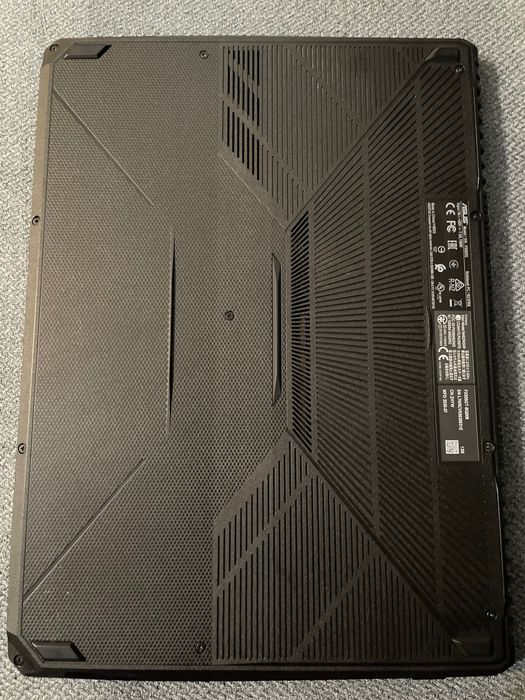 ASUS TUF Gaming i5-9300H / GTX 1650