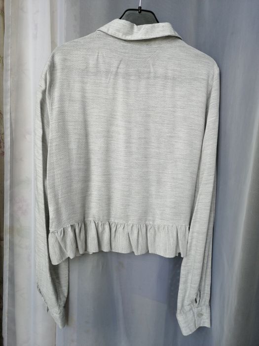 Camisa curta com folho cinza (Primark/Atmosphere) - ENVIO GRÁTIS