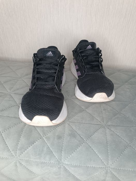 Adidas  Originals Бігові. Дуже м'які, для тренувань.