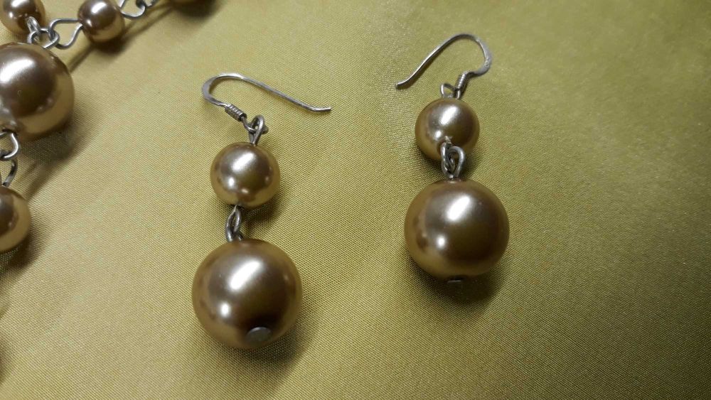 Komplet: naszyjnik, kolczyki i bransoletka