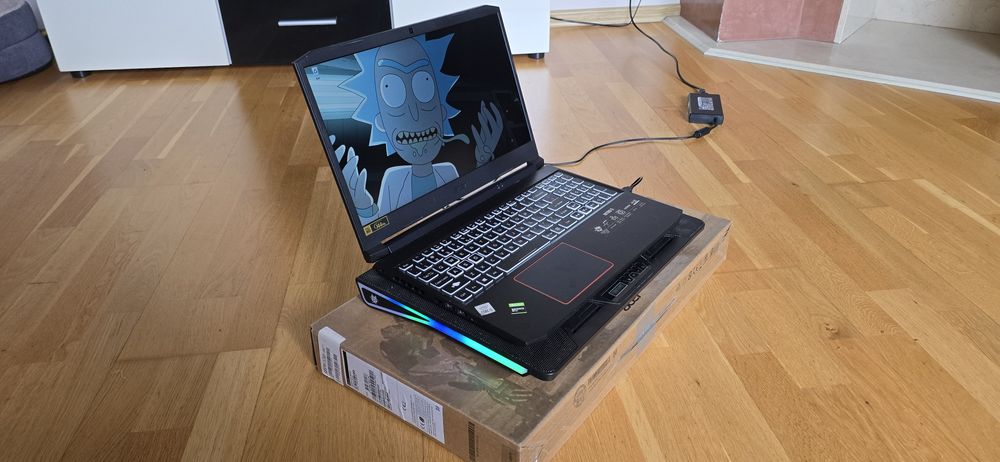 Acer Nitro 5 model N20C1 plus gratis !
