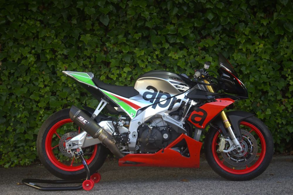 Aprilia Tuono V4 Track day