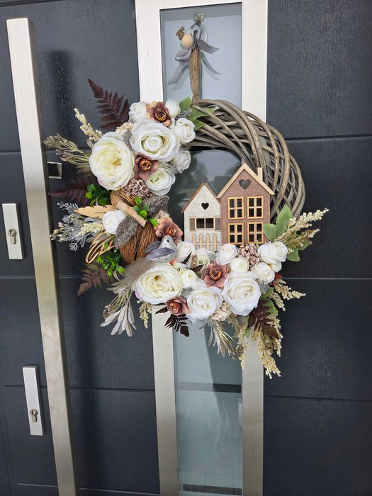 Wianek na dzwi wiosenny całoroczny
