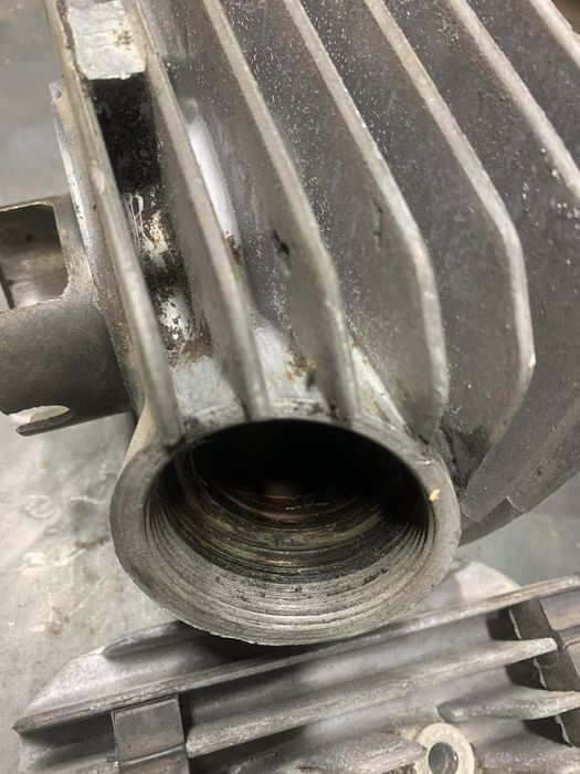 Поршнева  минск головка циліндр