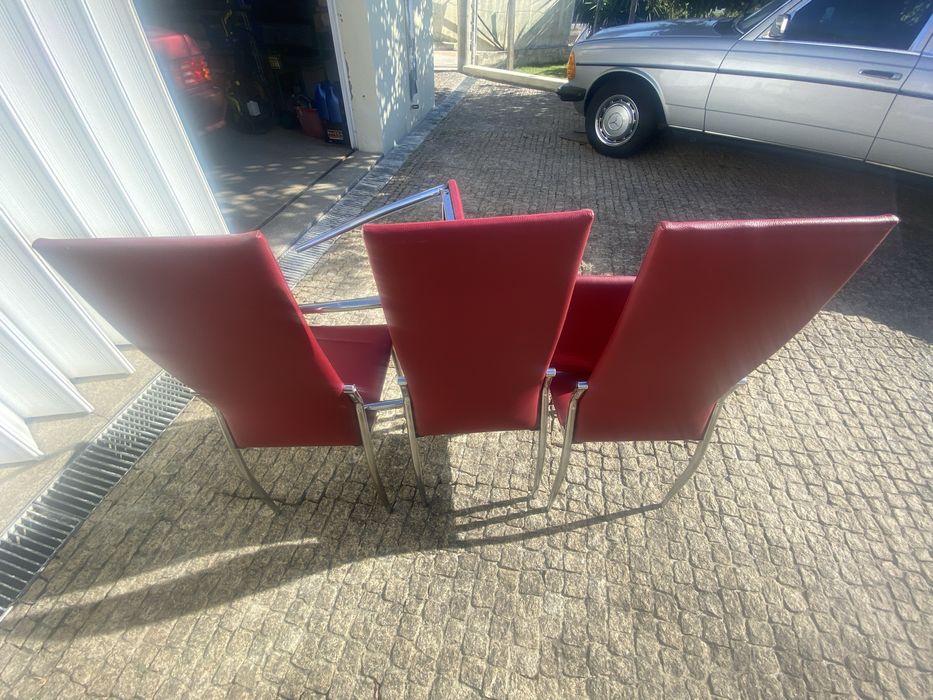 40 Chairs (Not Selling Individually, Want to Dispatch All)64550691978115121