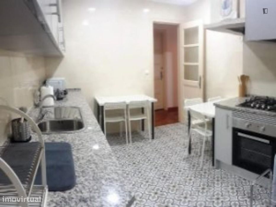 Quarto - localizado em Lisbon