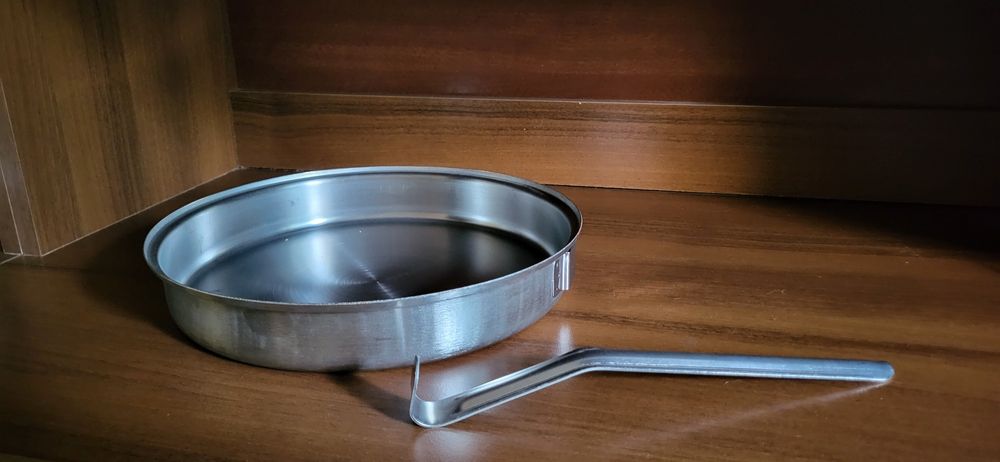 Продам  сковороду  , нержавейка.