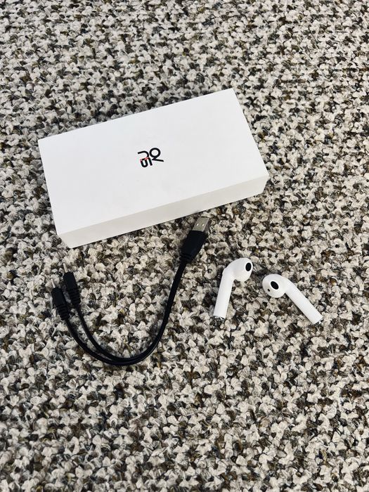Airpods навушники