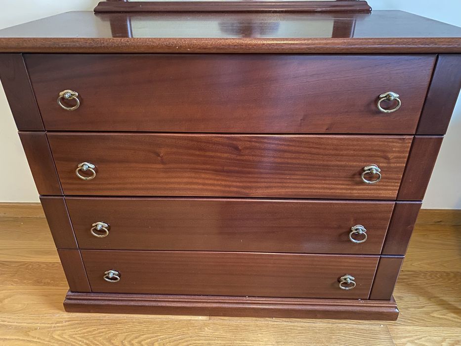 Conjunto 1 cómoda e 2 mesas de cabeceira