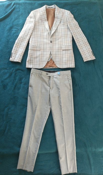 Garnitur męski 3-częściowy r.M(50)