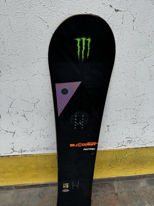 BAIXA PREÇO Prancha Snowboard NITRO Blacklight 157