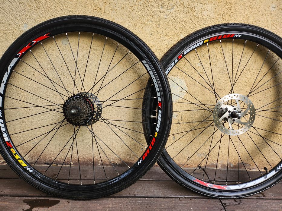 Koła rowerowe 28"