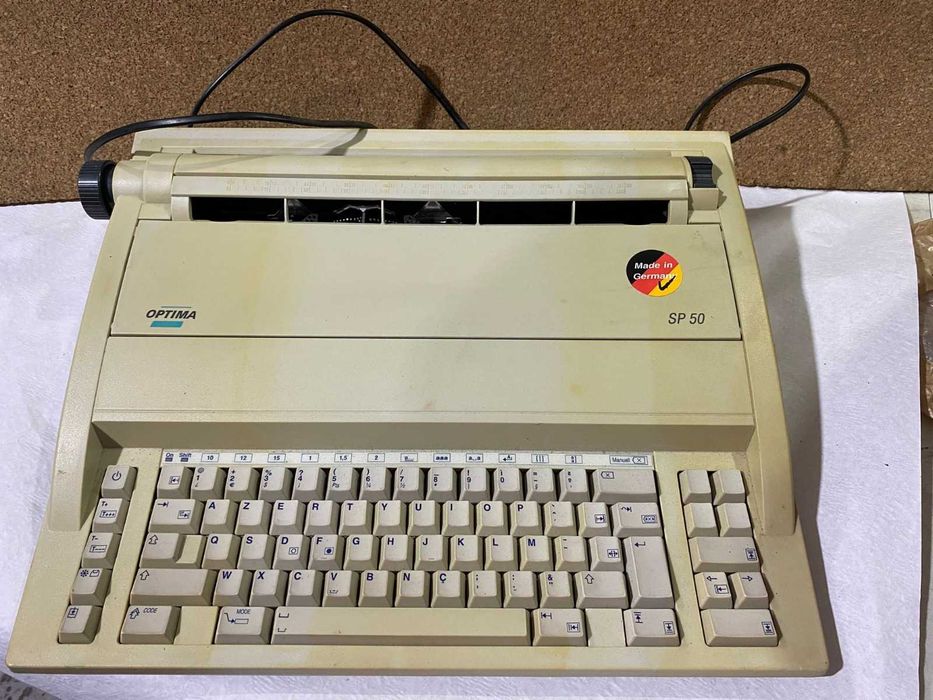 Maquina de escrever elétrica Optima SP 50