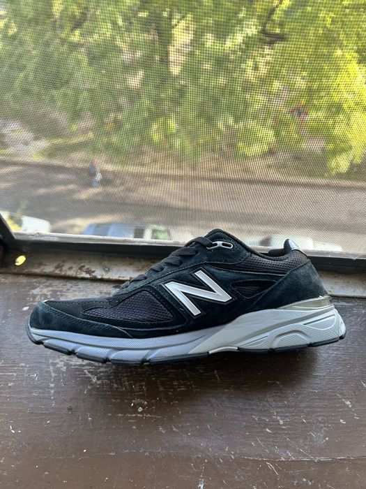 Чоловічі кросівки New Balance 990v4 Black