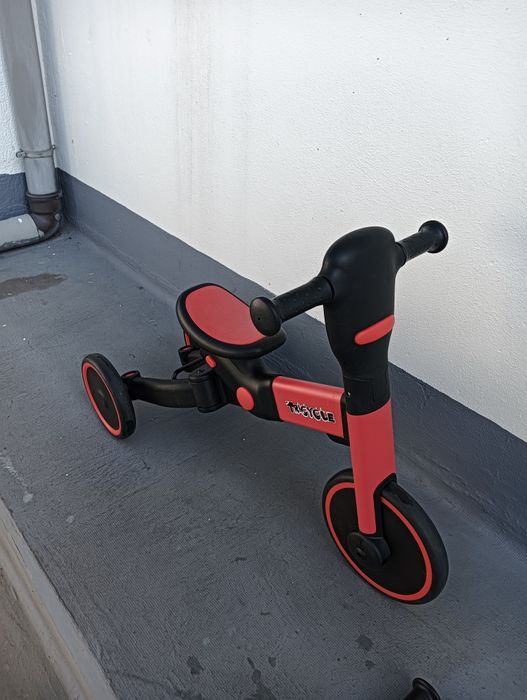 Triciclo e bicicleta evolutivo criança