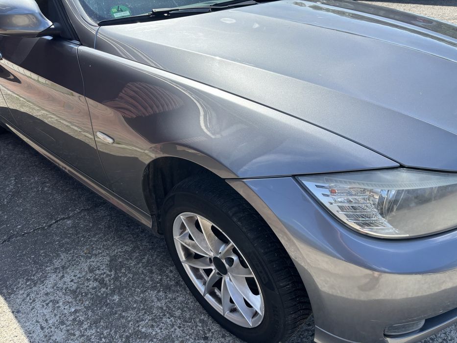 BMW E90 E91 Błotnik prawy A52