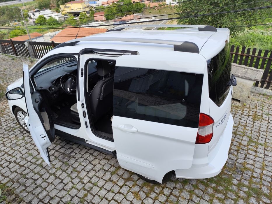 Ford Tourneo Courier 1.0 Ecoboost 2019