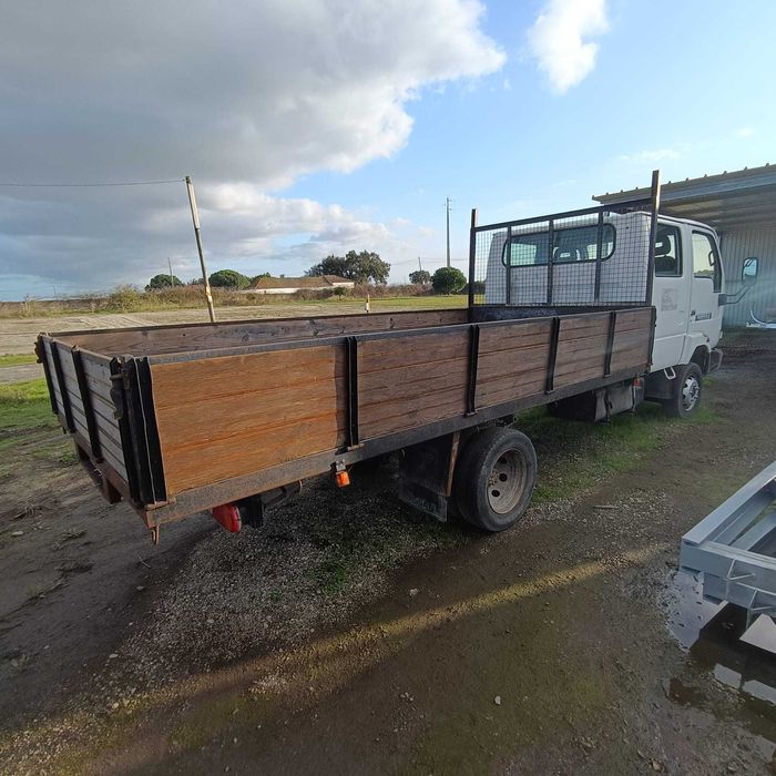 Nissan cabstar cabine dupla 7 lugares