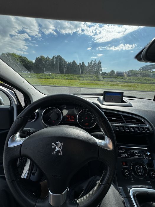 Peugeot 3008 Пежо 3008