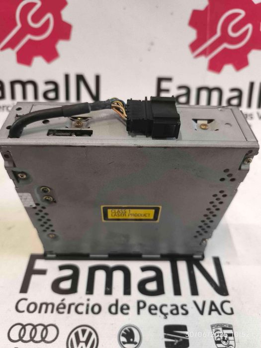 Rádio / Auto Rádio 8E0035111 - AUDI A3