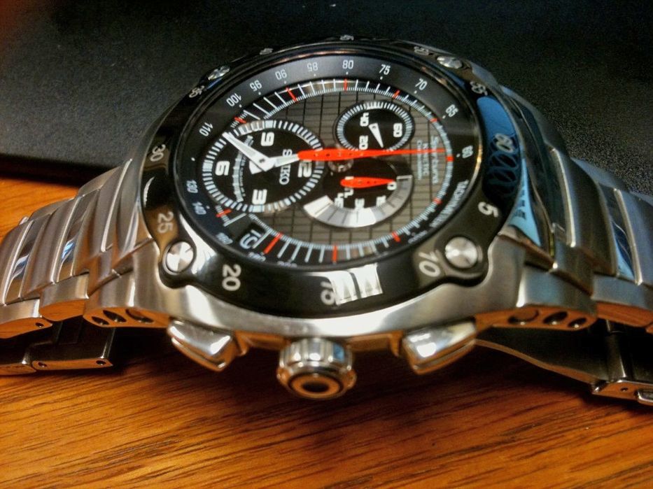 *NOS* Seiko sportura Kinetic.Chronograph SNL043  (43 mm)