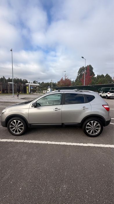 Nissan Qashqai NJ10
