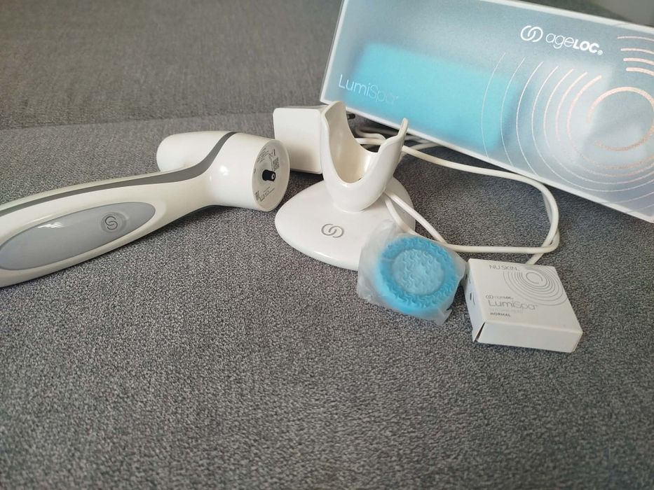 LumiSpa NuSkin..