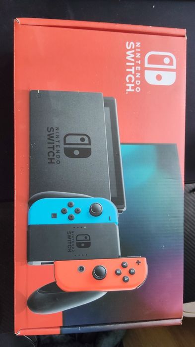 Konsola Nintendo Switch pełny komplet